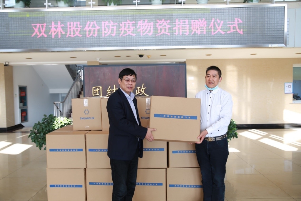 william威廉中文官网捐赠5万个口罩增援抗疫